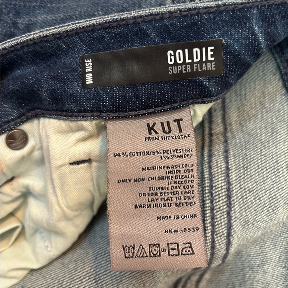 Kut from the Kloth Goldie super flare jeans - Picture 4 of 4